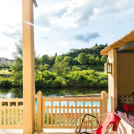 Ecole - & Restaurant - Teritoria *