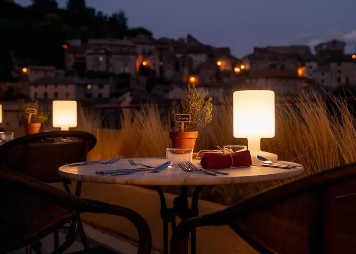 Ecole - & Restaurant - Teritoria